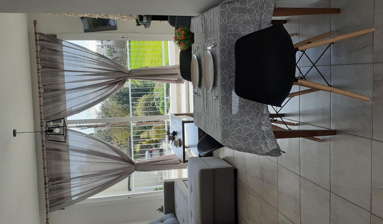 Akamandos 76 Apartman Péjia Kültér fotó